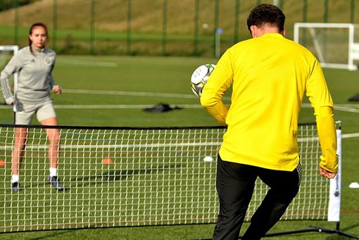 Adapting football training with a Tennis Net
